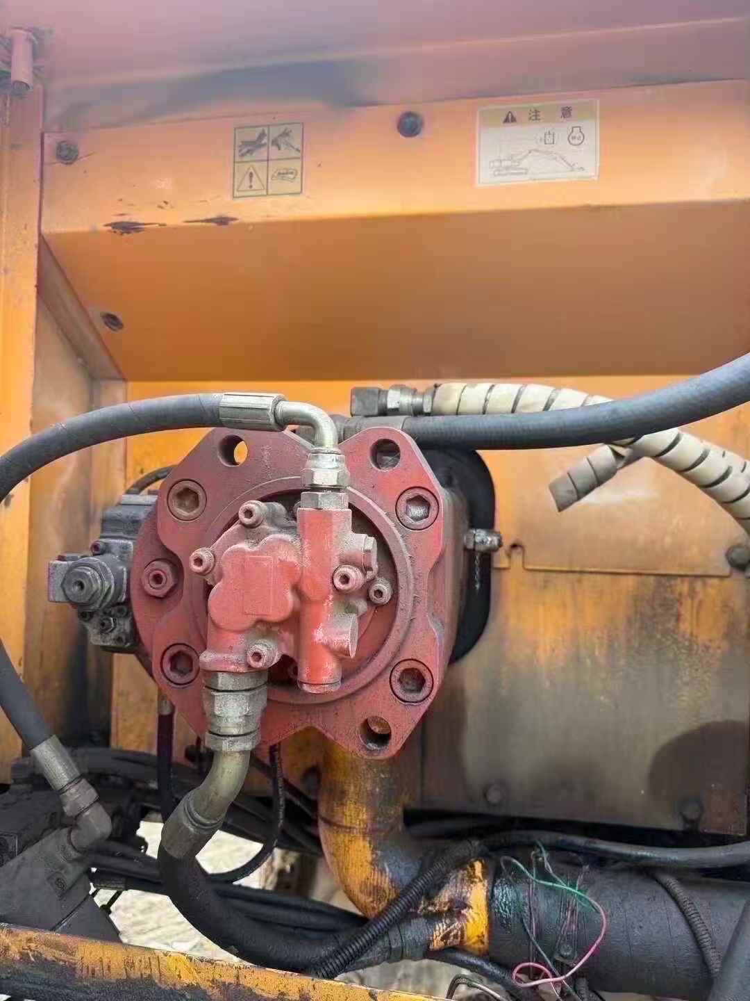 Buy Hyundai R215-7 Used Excavator / 7 Used Hyundai R215-7 Excavator 2010 Model / 7