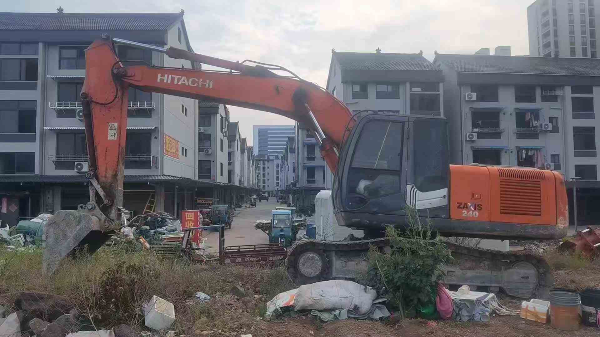 Buy Hitachi ZAXIS200 Used Excavator / 7 Used Hitachi ZAXIS200 Excavator 2016 Model / 7