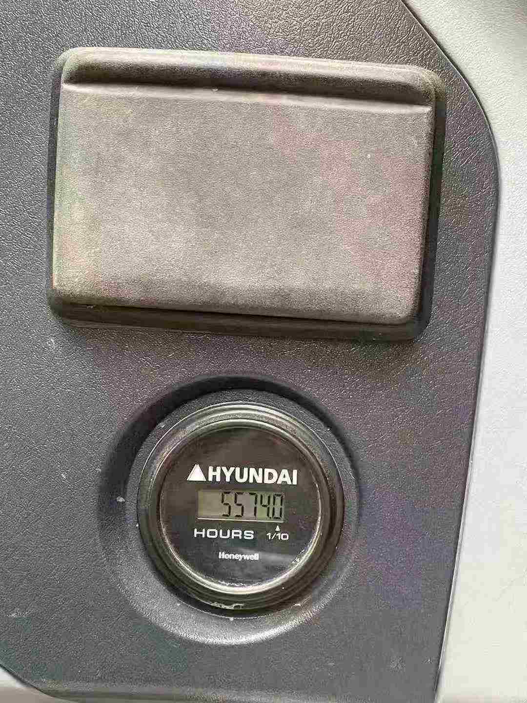 Buy Hyundai R110VS Used Excavator / 5 Used Hyundai R110VS Excavator 2020 Model / 5