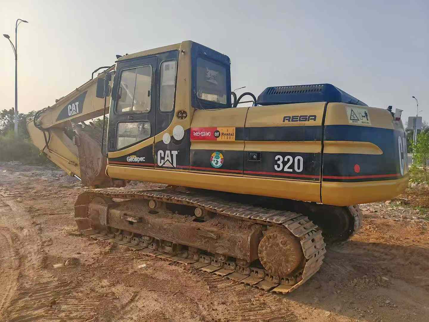 Buy Caterpillar 320V2 Used Excavator / 4 Used Caterpillar 320V2 Excavator 2016 Model / 4