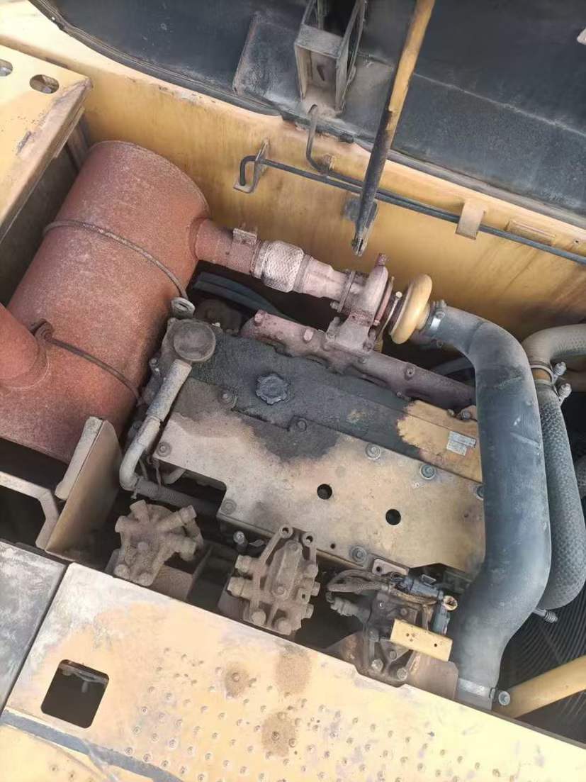 Used Caterpillar 320D Excavator 2011 Model / 8