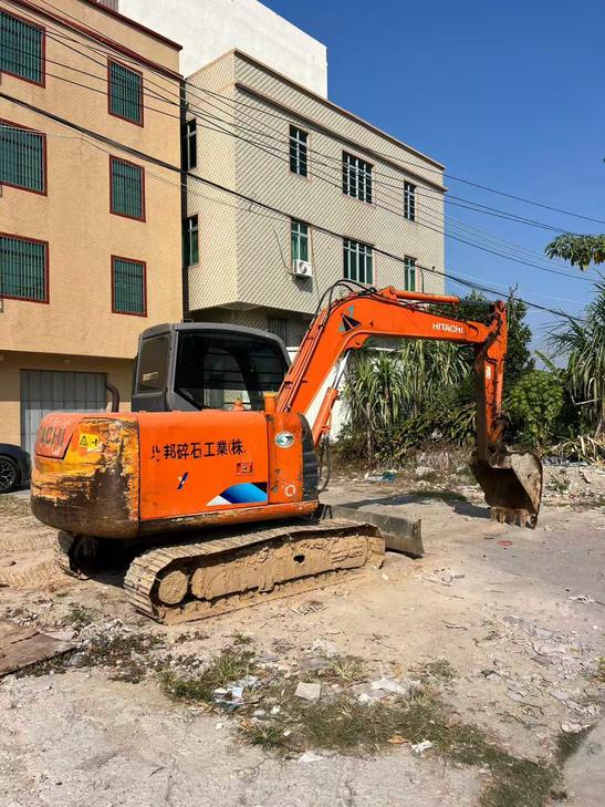 Buy Hitachi ZX60 Used Excavator / 1