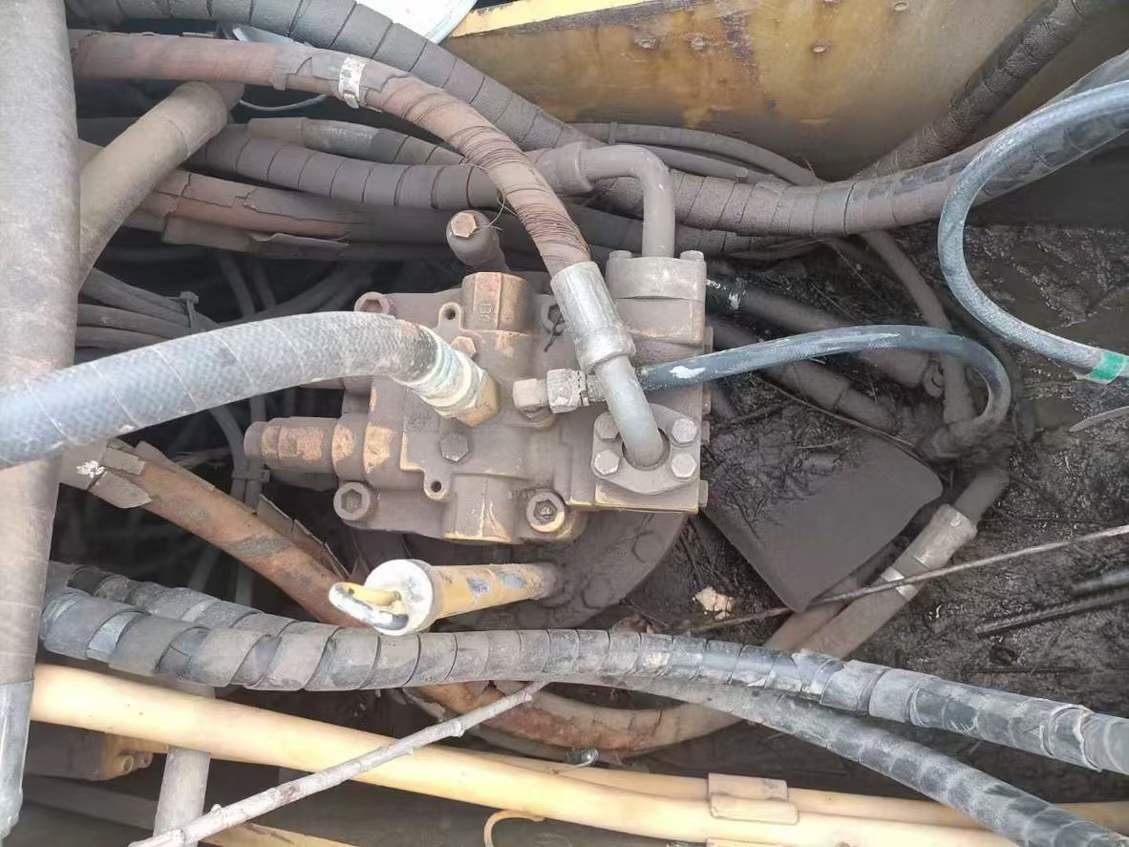 Used Caterpillar 320D Excavator 2011 Model / 6