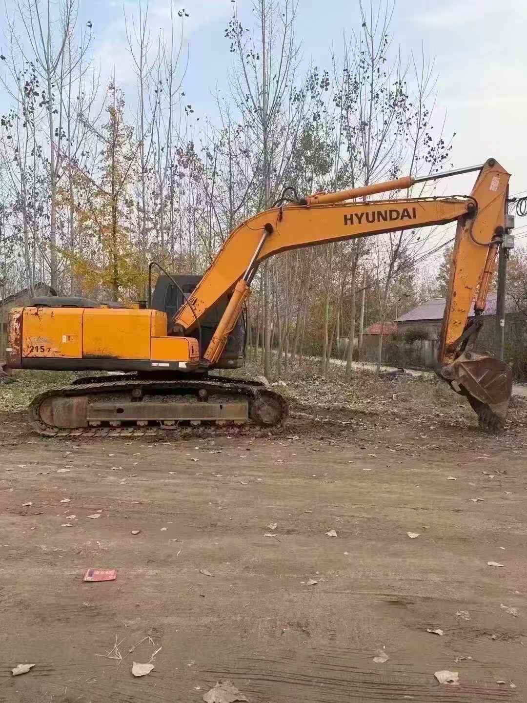 Buy Hyundai R215-7 Used Excavator / 2 Used Hyundai R215-7 Excavator 2010 Model / 2