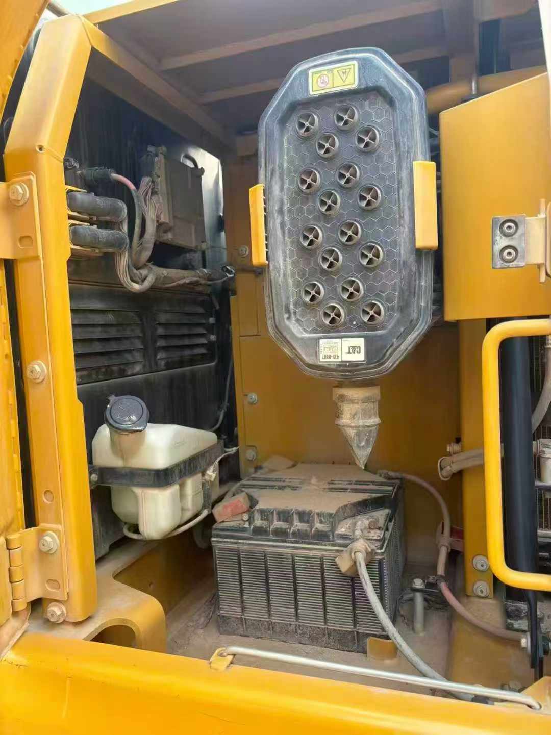 Used Caterpillar CT20 Excavator 2021 Model / 3