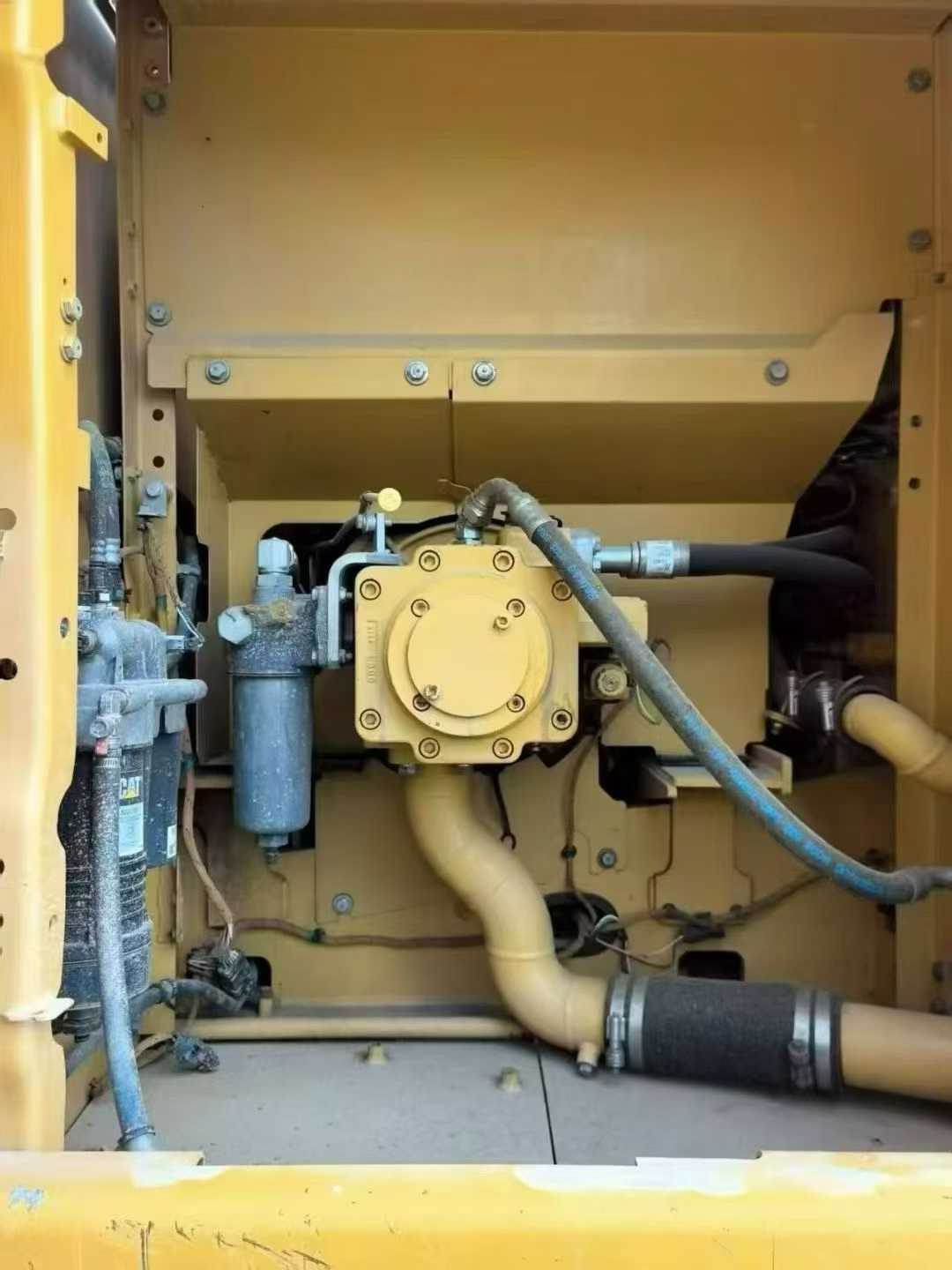 Used Caterpillar 323 Excavator 2019 Model / 5