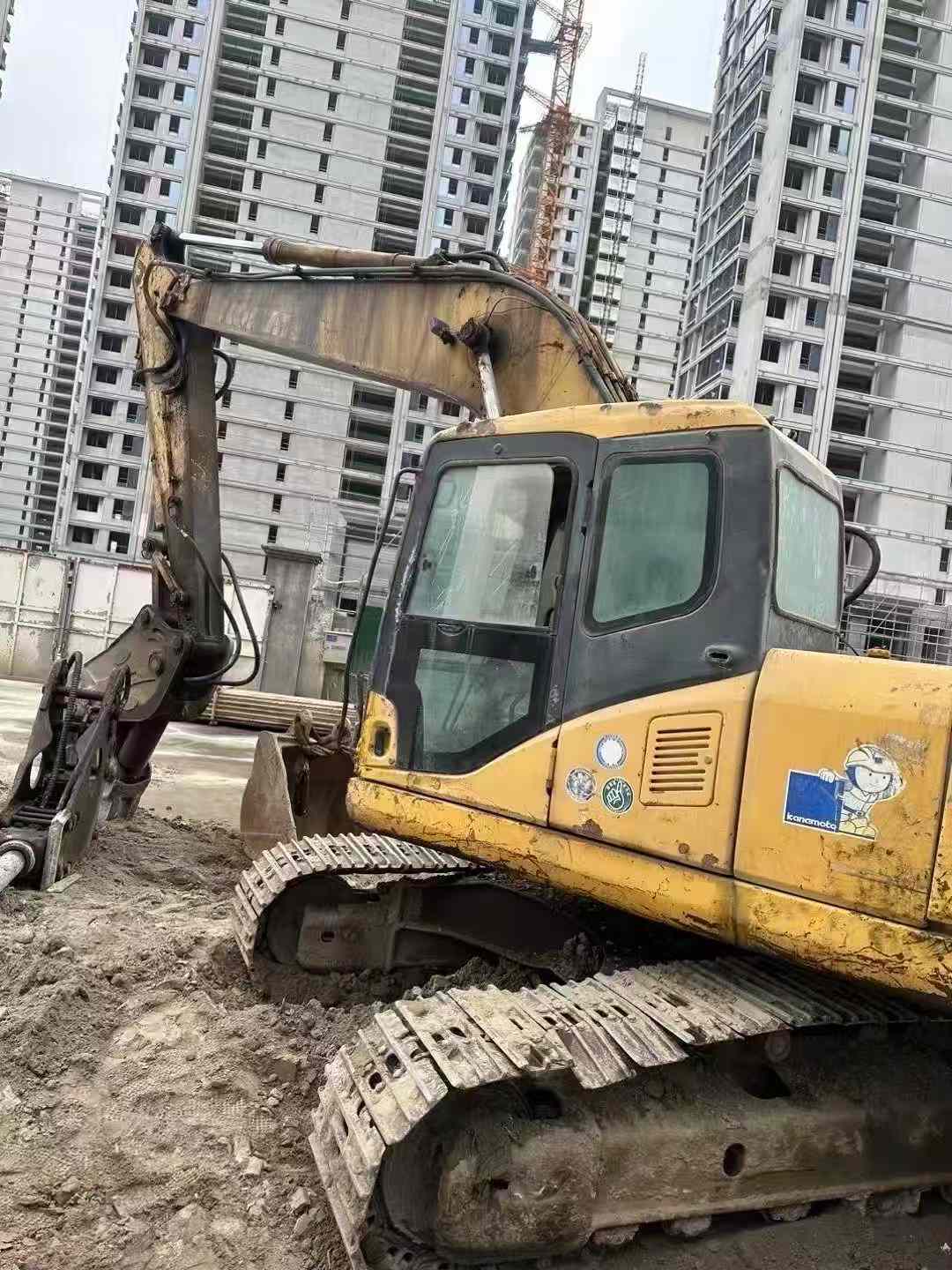 Used Komatsu PC200 Excavator 2016 Model / 2