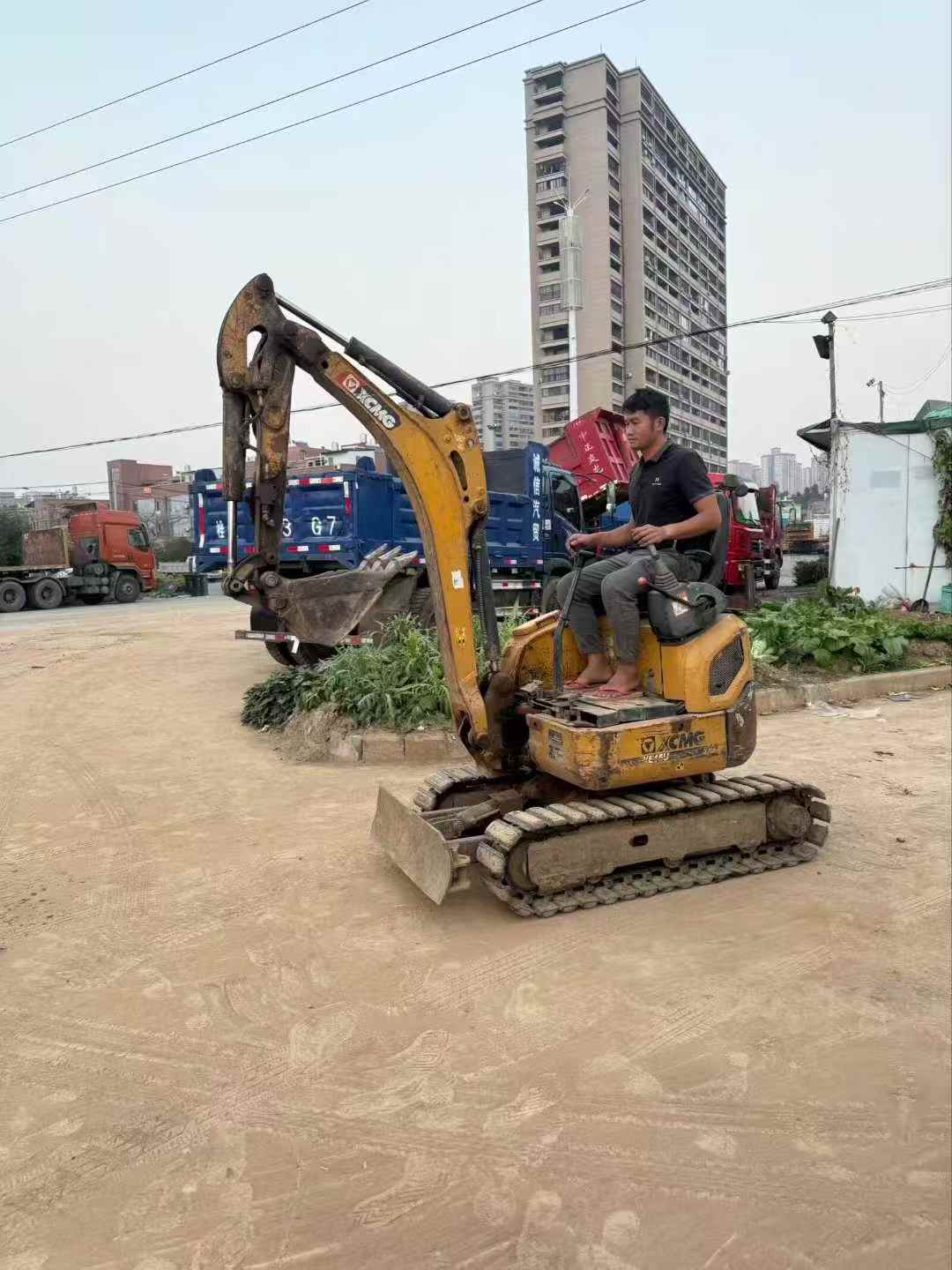 Used XCMG XE15U Excavator 2019 Model / 4