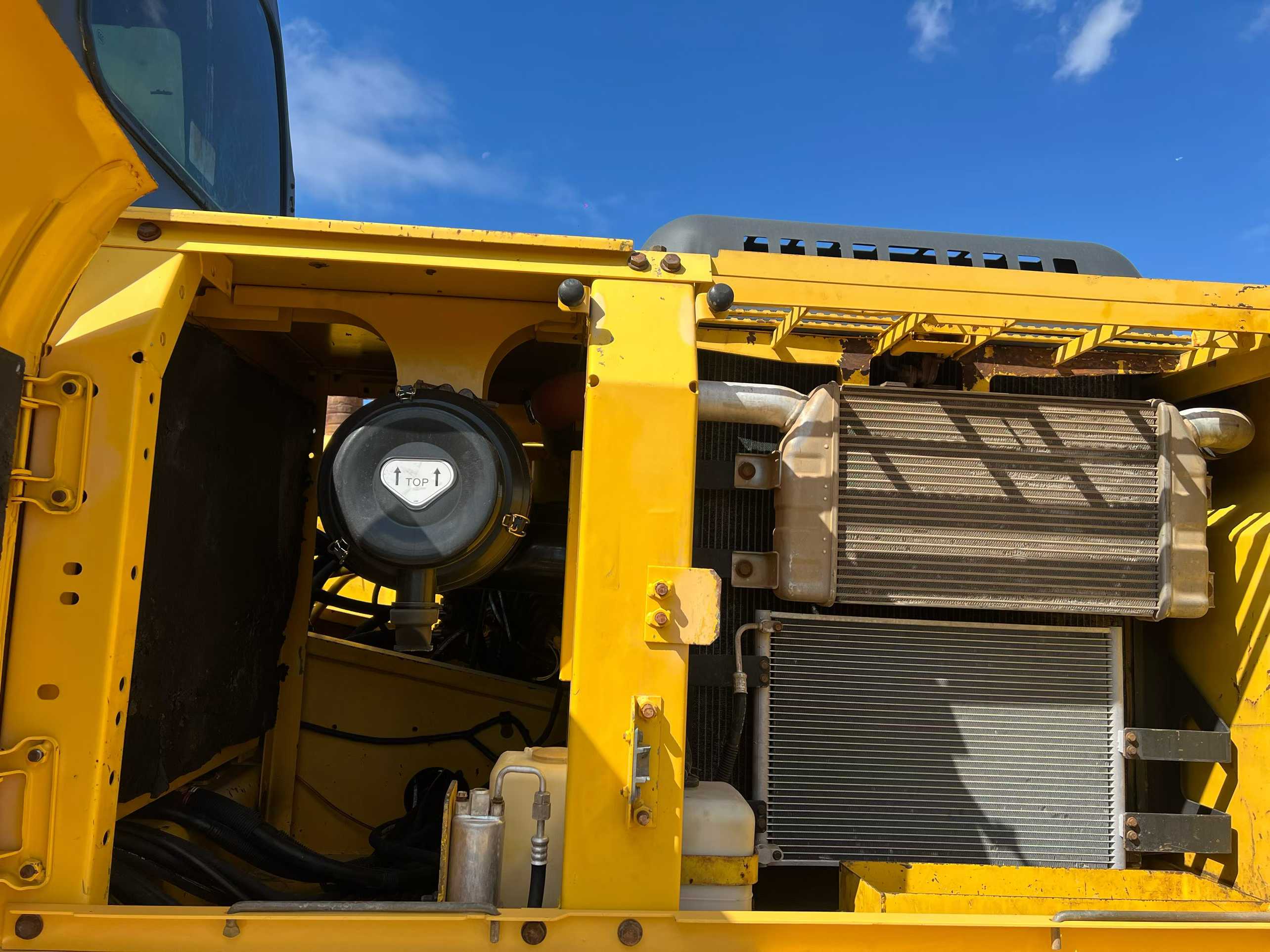 Used Komatsu PW200-7 Excavator 2016 Model / 9