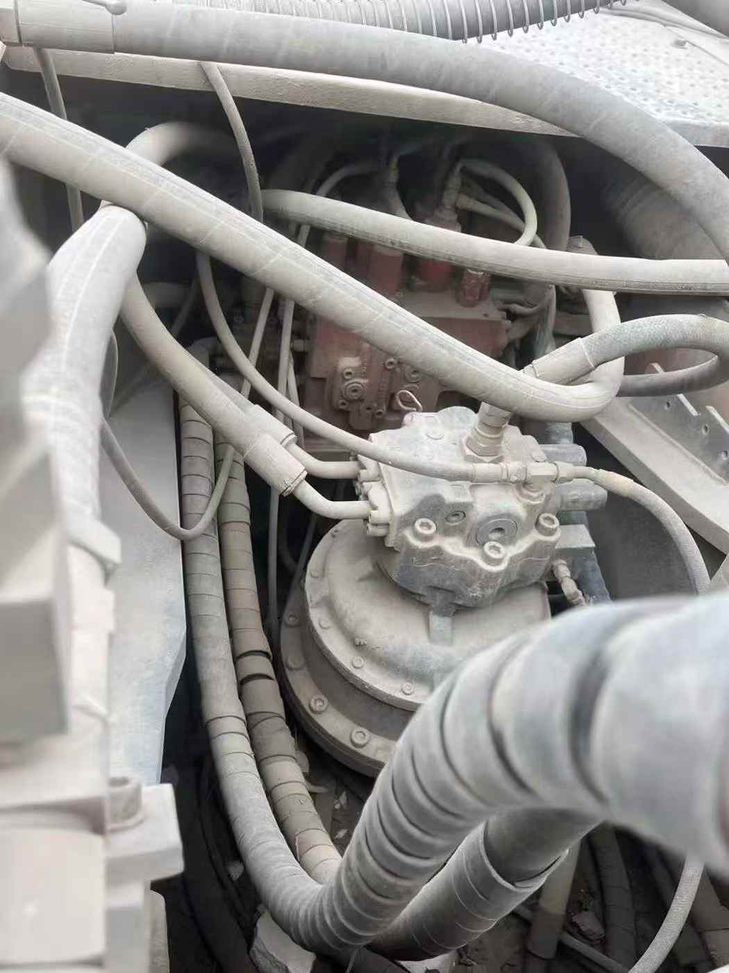 Used Hyundai 350LC-9V Excavator 2021 Model / 3