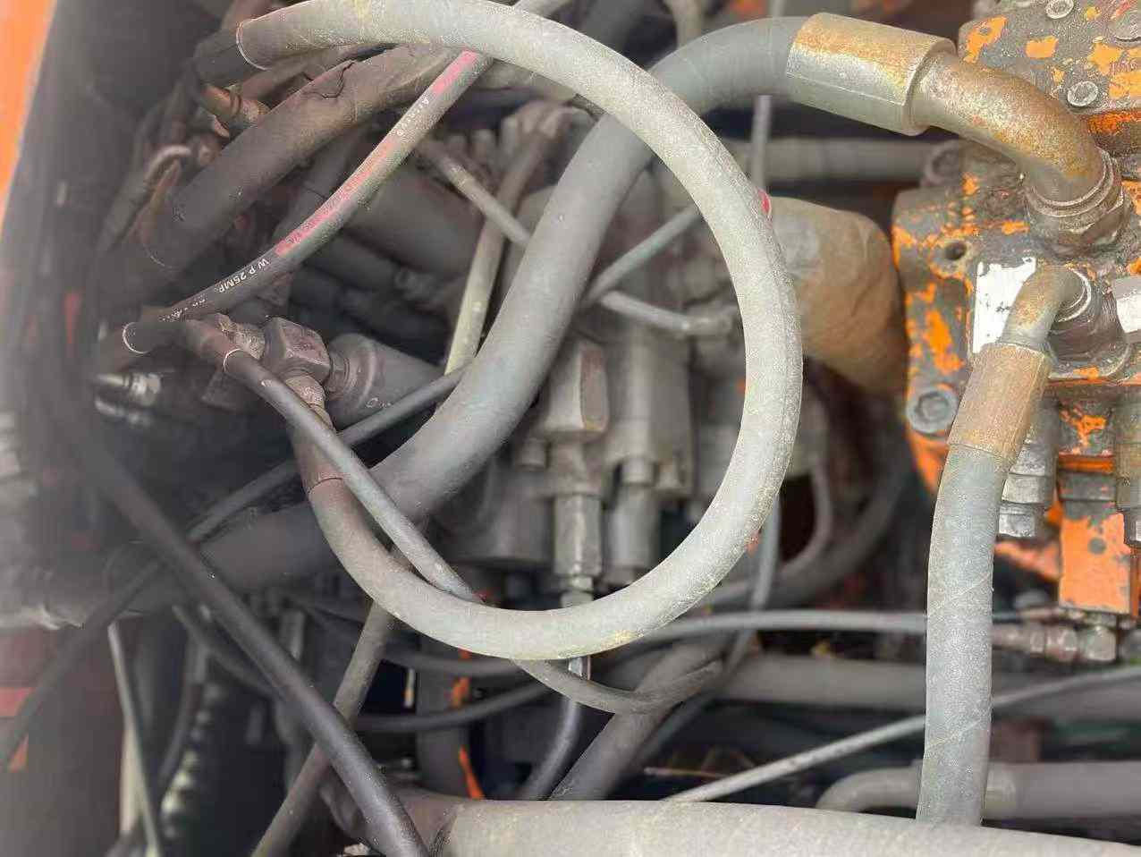 Used Doosan DH220-7 Excavator 2016 Model / 3