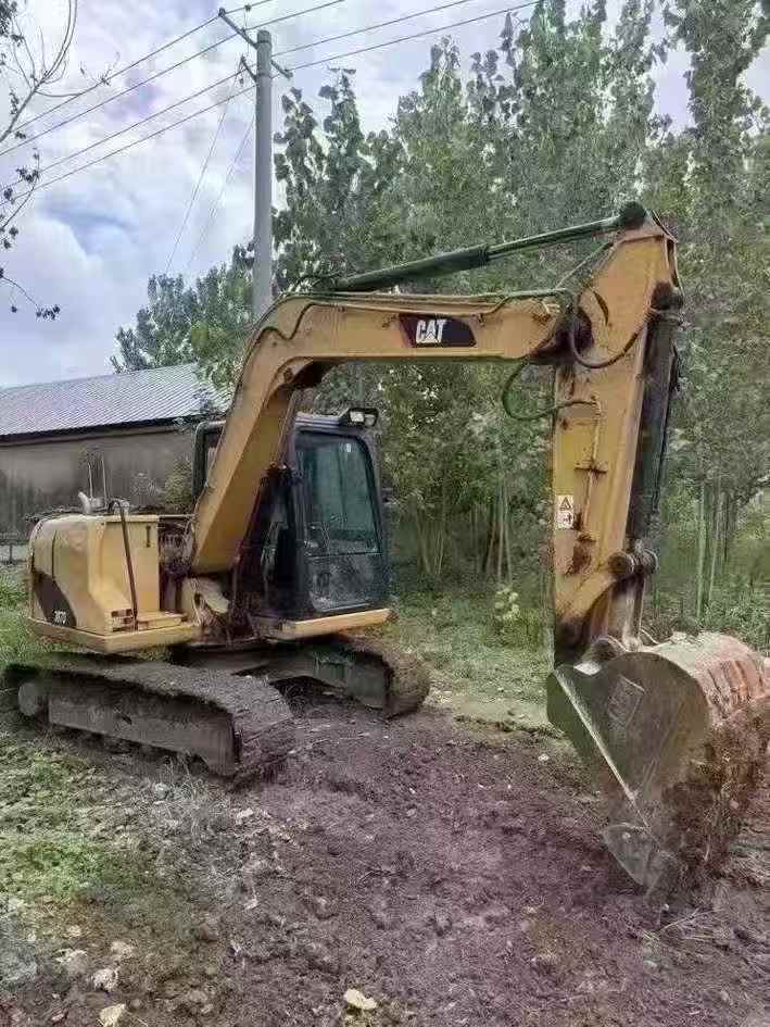 Buy Caterpillar 307V2 Used Excavator / 1