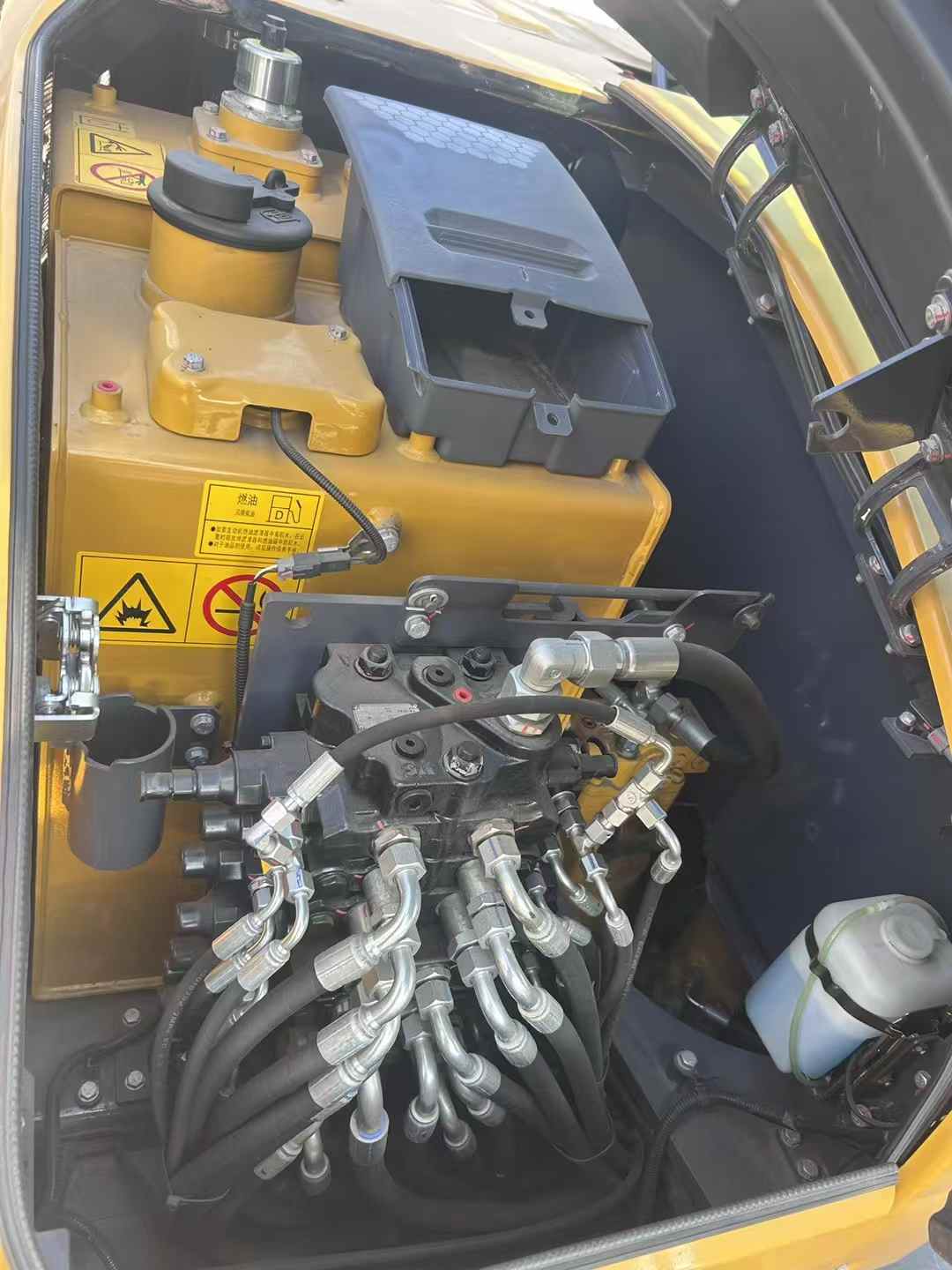 Buy XCMG XE60 Used Excavator / 7 Used XCMG XE60 Excavator 2023 Model / 7