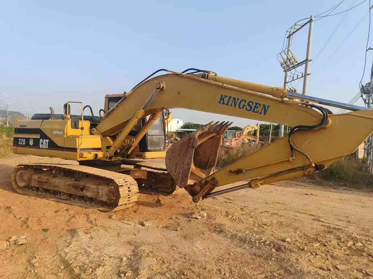 Buy Caterpillar 320V2 Used Excavator / 2 Used Caterpillar 320V2 Excavator 2016 Model / 2
