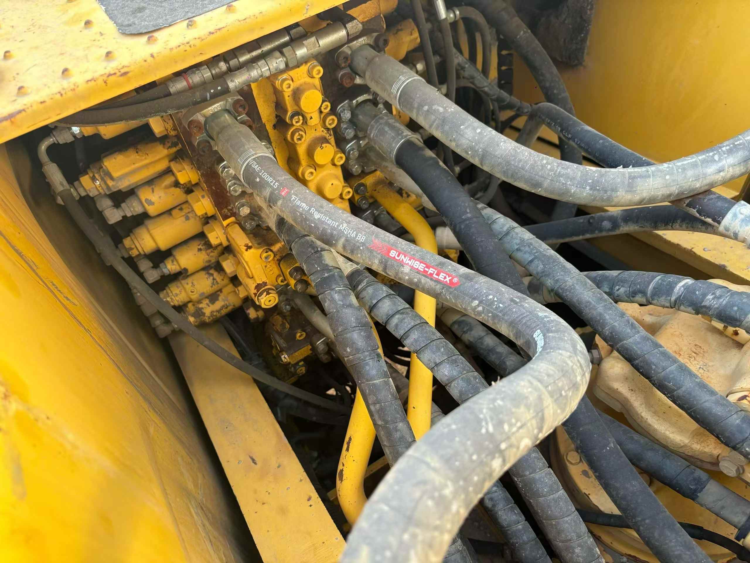 Used Komatsu PC210 Excavator 2016 Model / 5