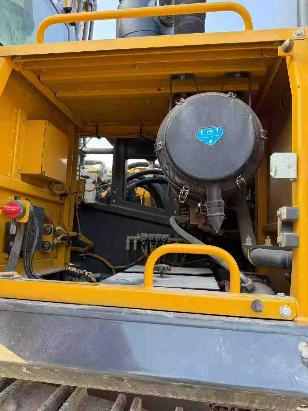 Used XCMG XE550DK Excavator 2021 Model / 8