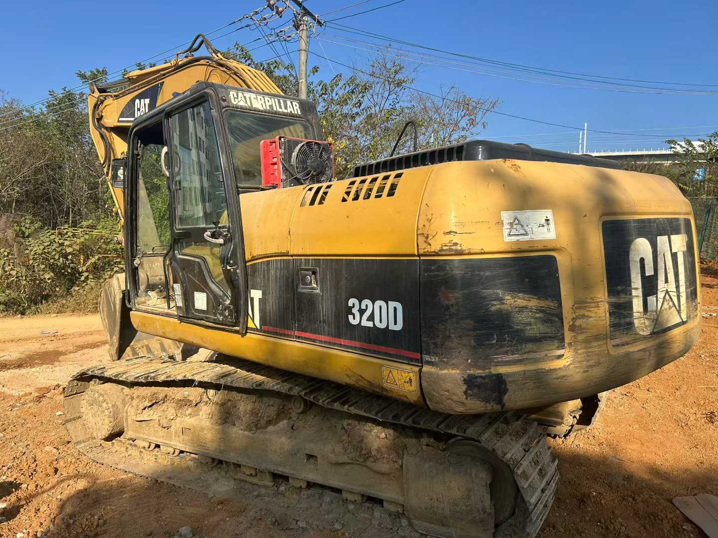 Used Caterpillar 320D Excavator 2016 Model / 5