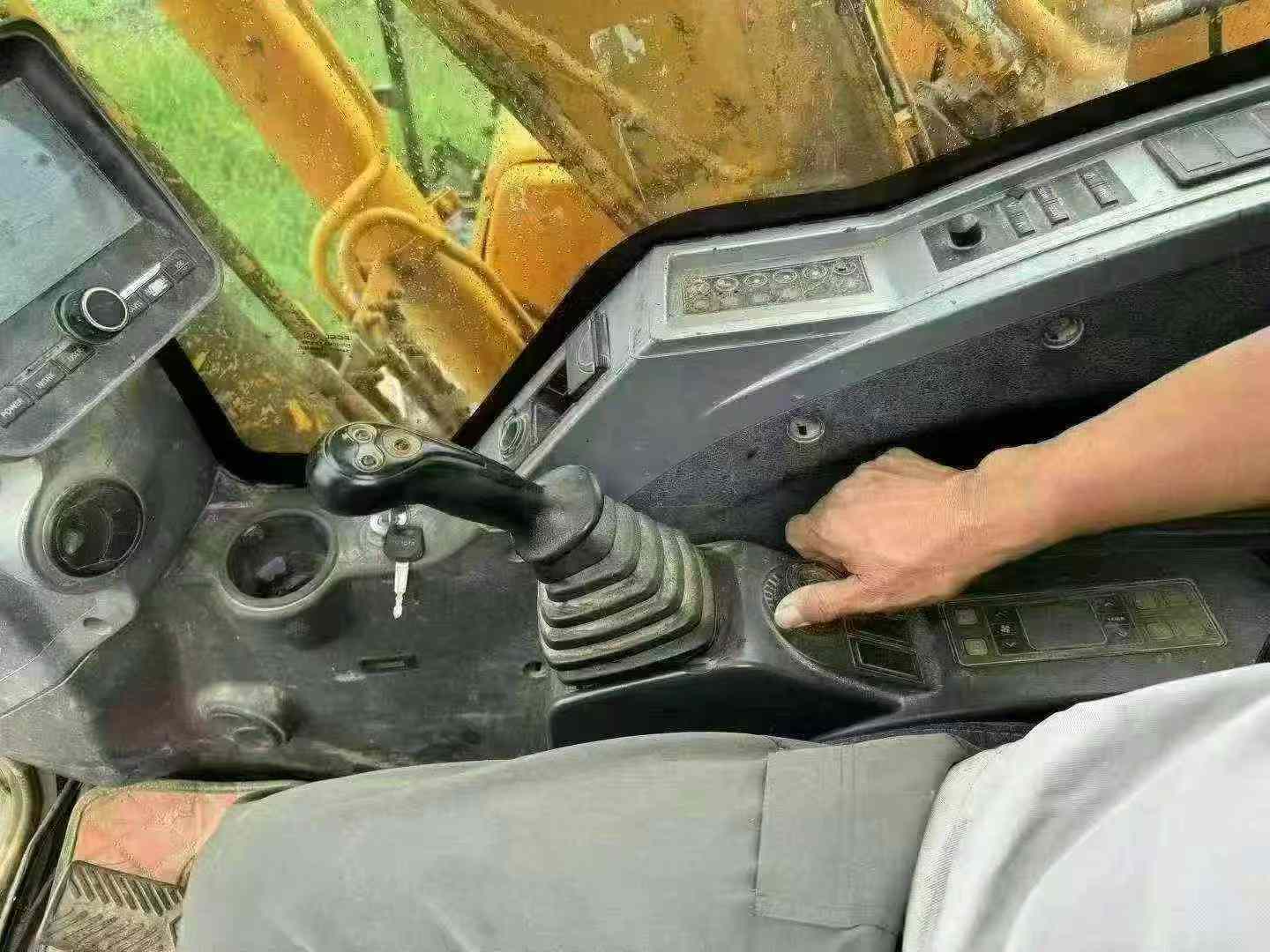 Buy Hyundai R150W-9 Used Excavator / 3 Used Hyundai R150W-9 Excavator 2016 Model / 3