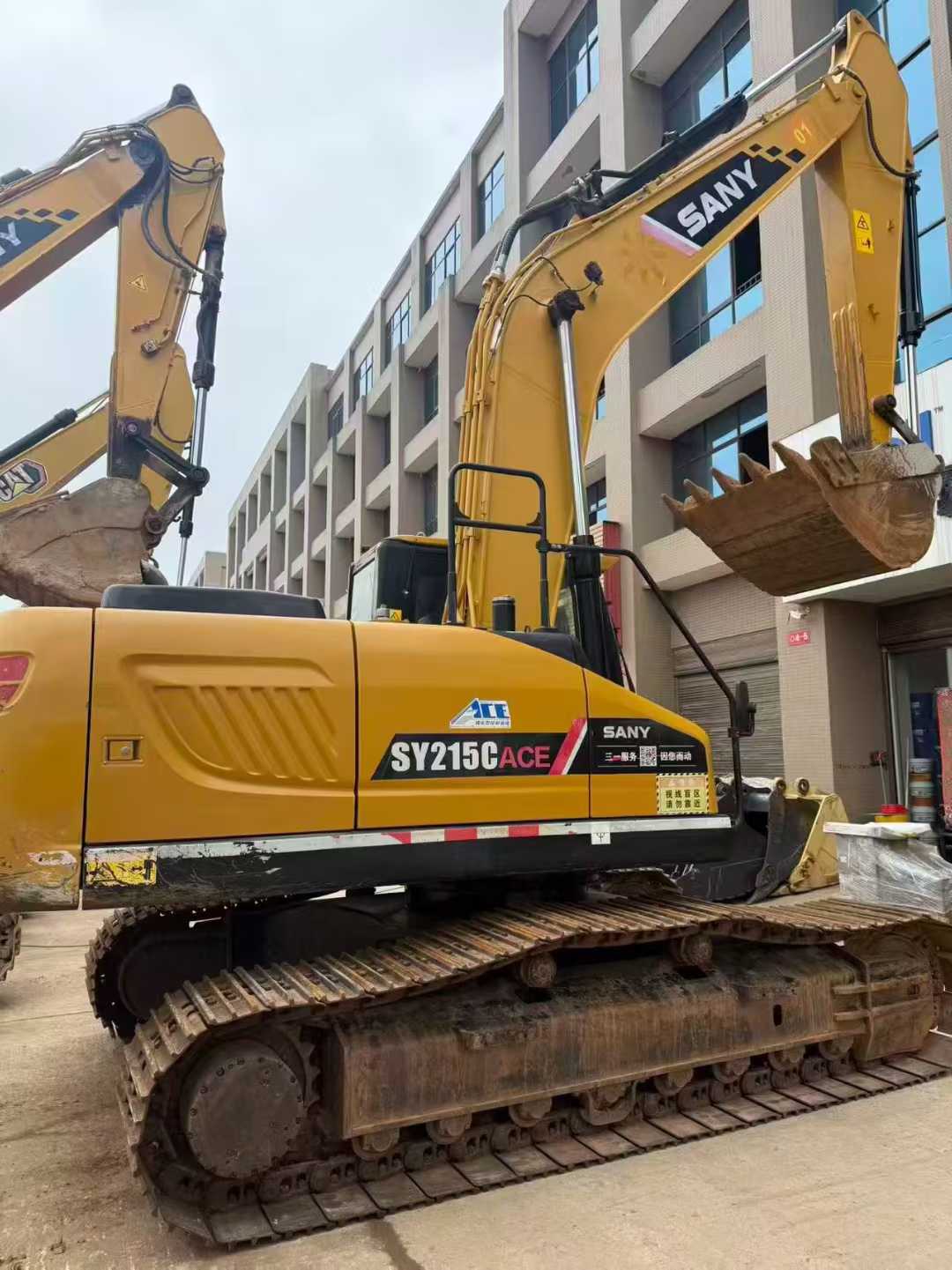 Buy Sany SY215W Used Excavator / 3 Used Sany SY215W Excavator 2022 Model / 3