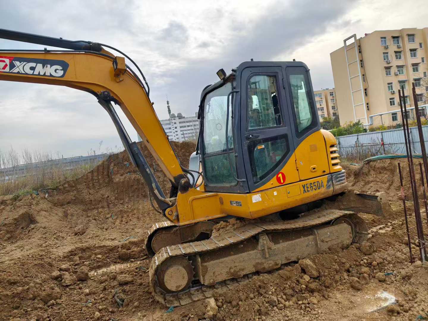 Buy XCMG XE65G Used Excavator / 1