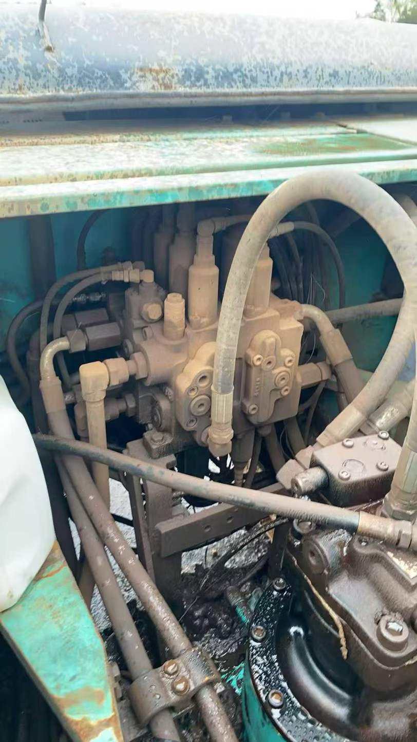 Buy Kobelco SK200 Used Excavator / 4 Used Kobelco SK200 Excavator 2016 Model / 4