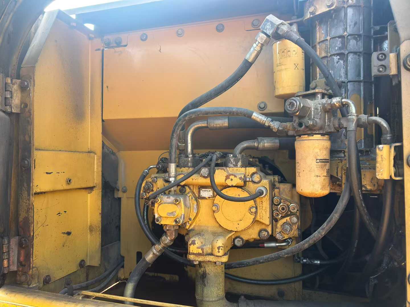 Used Caterpillar 320D Excavator 2016 Model / 4