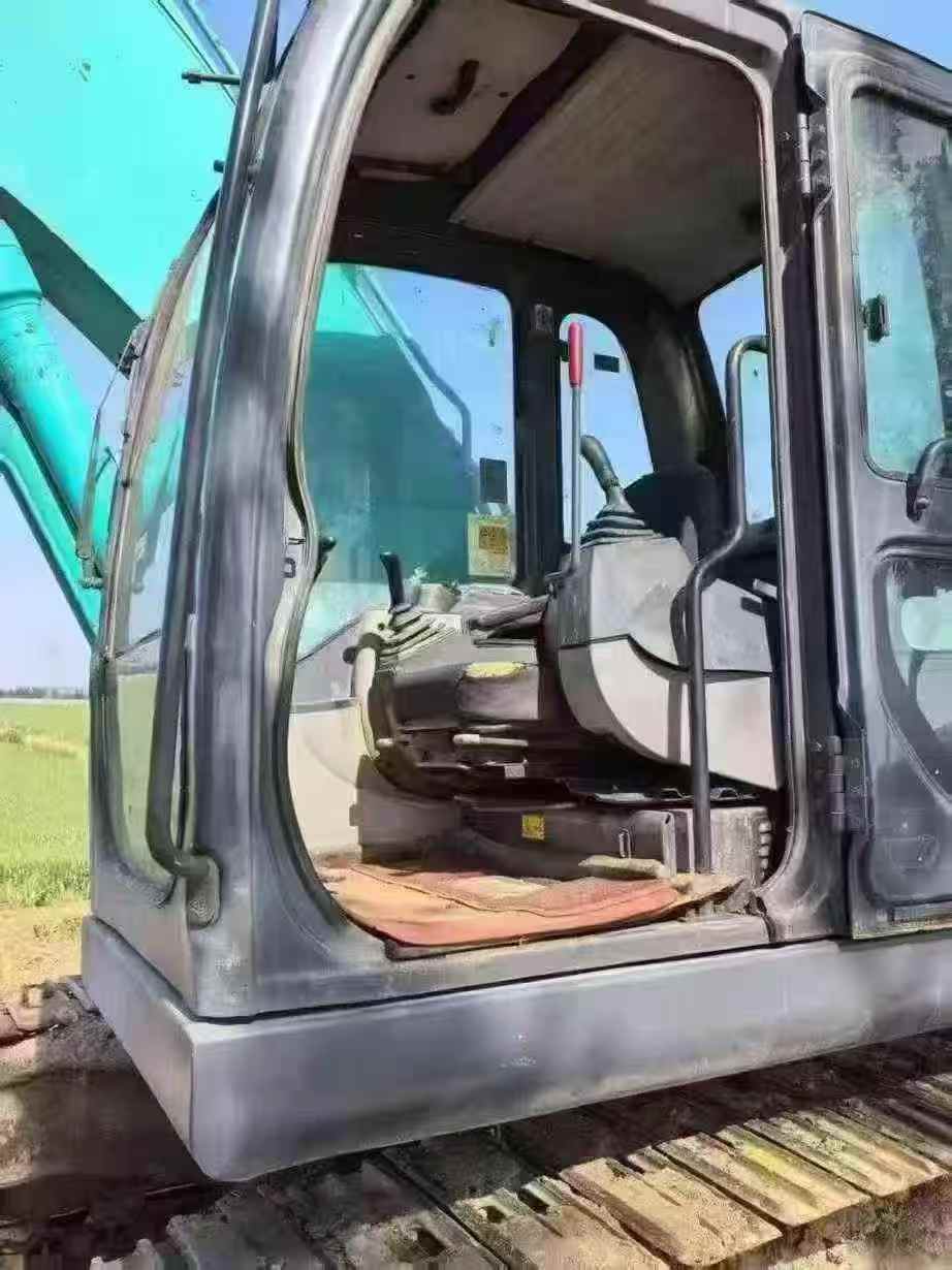 Buy Kobelco SK200-8 Used Excavator / 6 Used Kobelco SK200-8 Excavator 2013 Model / 6