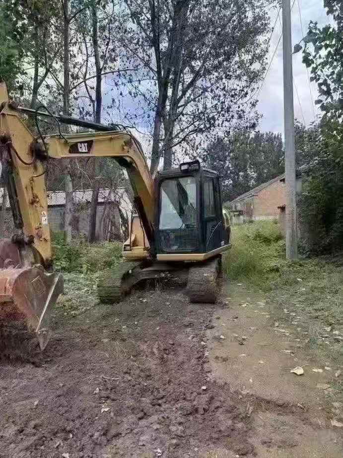 Buy Caterpillar 307V2 Used Excavator / 4 Used Caterpillar 307V2 Excavator 2012 Model / 4