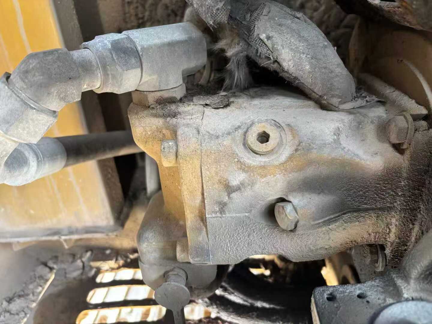 Used Caterpillar 305ECR Excavator 2016 Model / 3