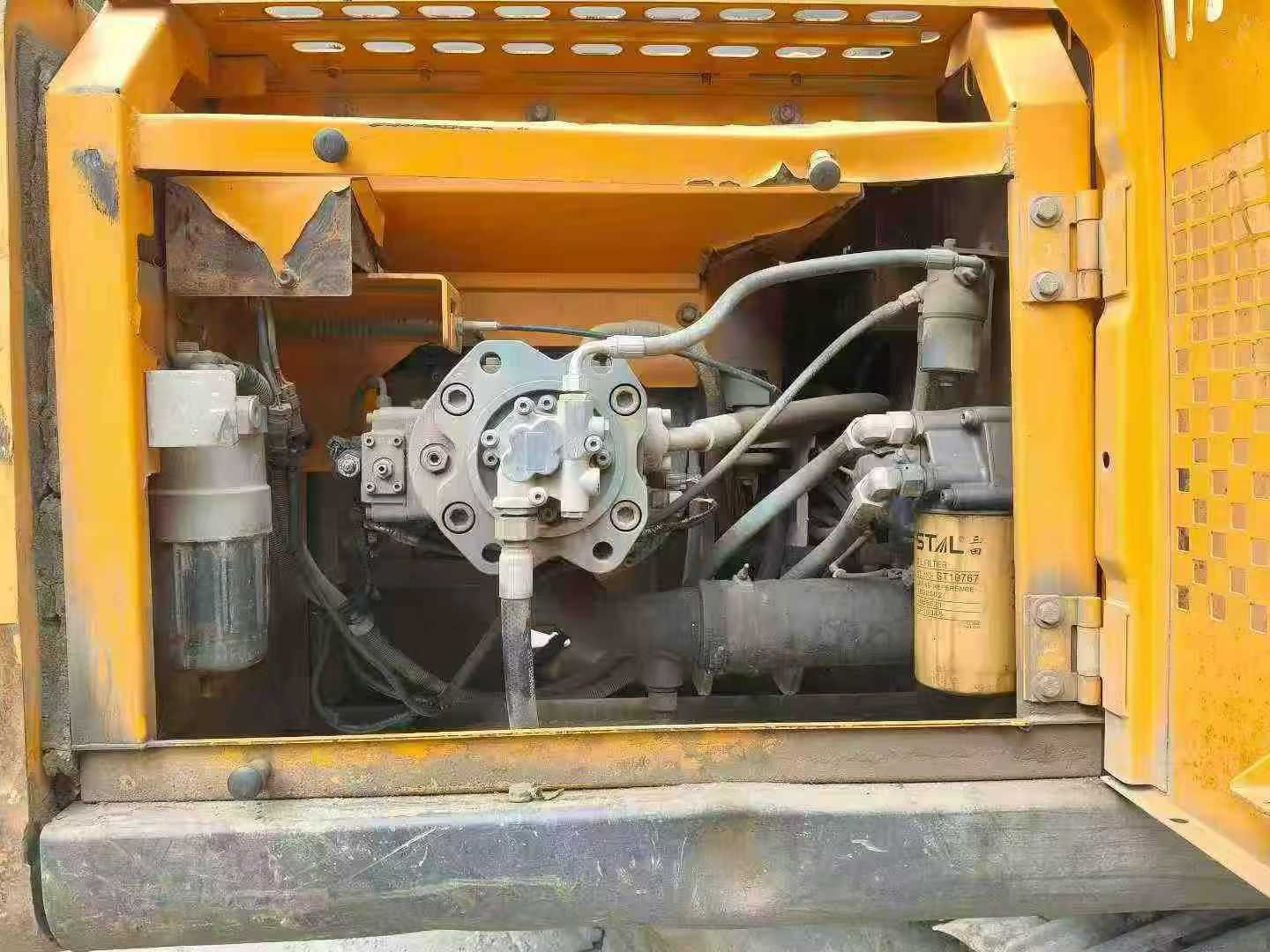 Used Sany SY235H Excavator 2014 Model / 2