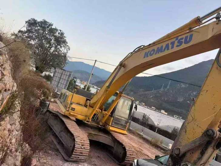 Buy Komatsu PC60-8 Used Excavator / 1