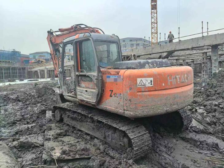 Buy Hitachi ZX120 Used Excavator / 1