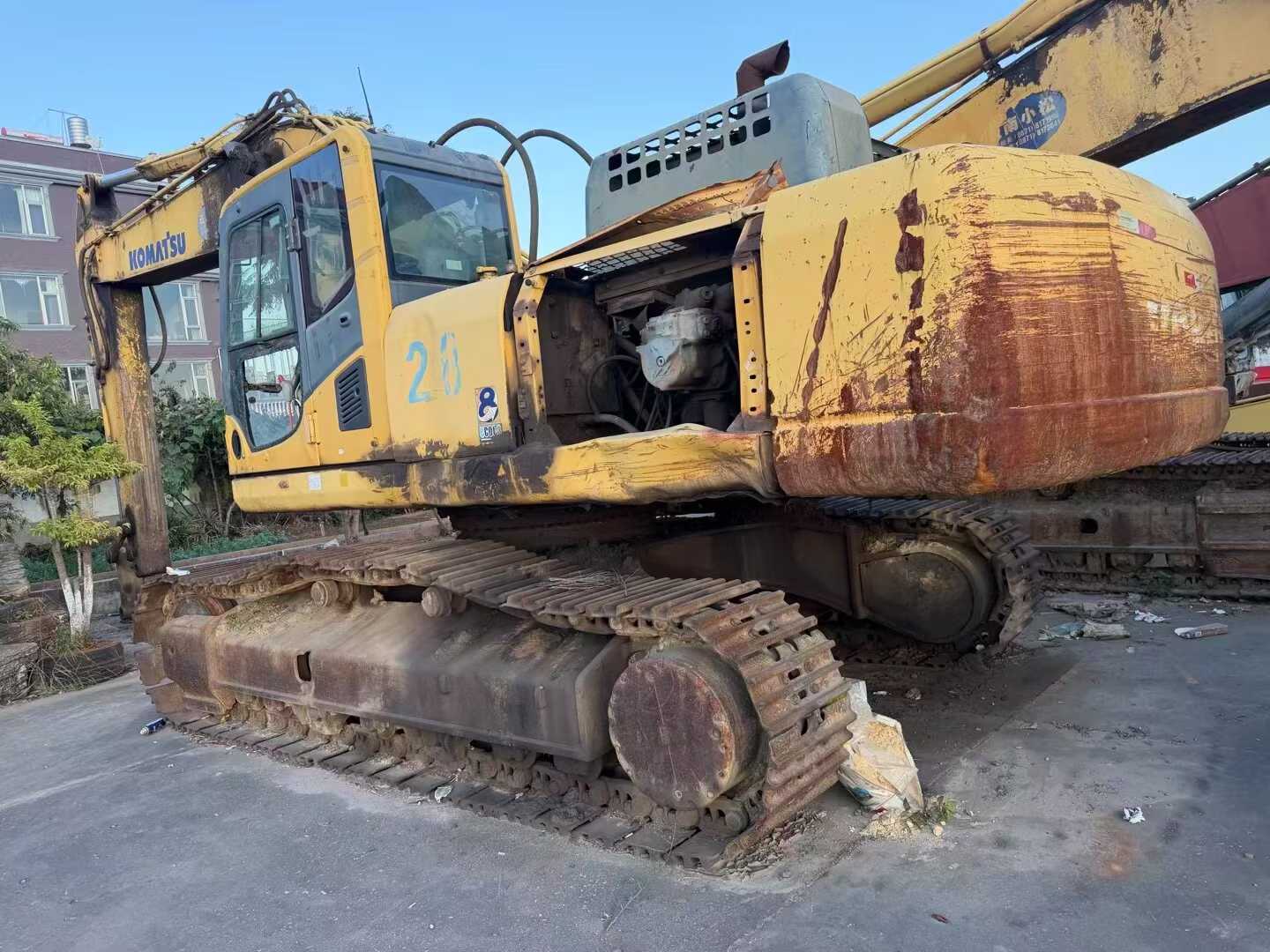 Used Komatsu PC400-8 Excavator 2016 Model / 3