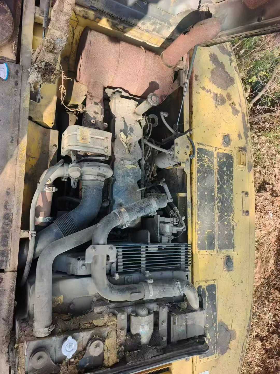 Used Komatsu PC220-8 Excavator 2016 Model / 8