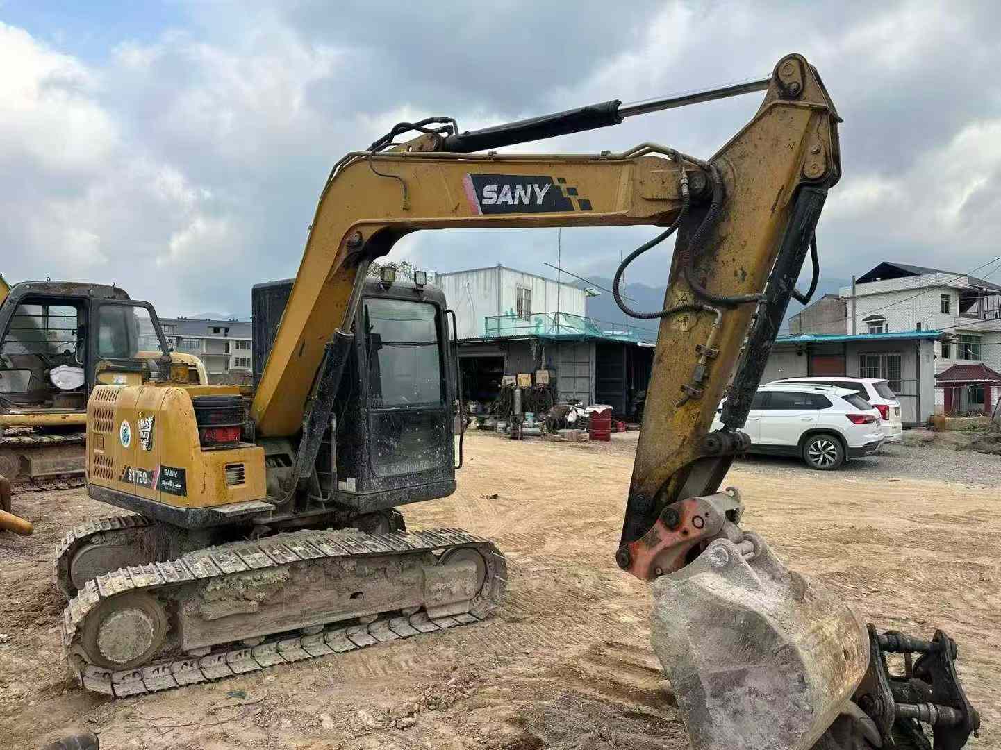 Buy Sany SY75 Used Excavator / 1