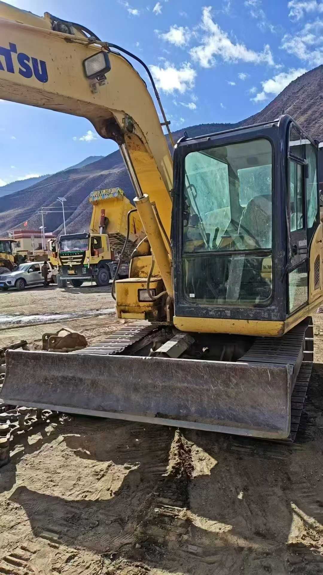 Buy Komatsu PC70-8 Used Excavator / 4 Used Komatsu PC70-8 Excavator 2014 Model / 4