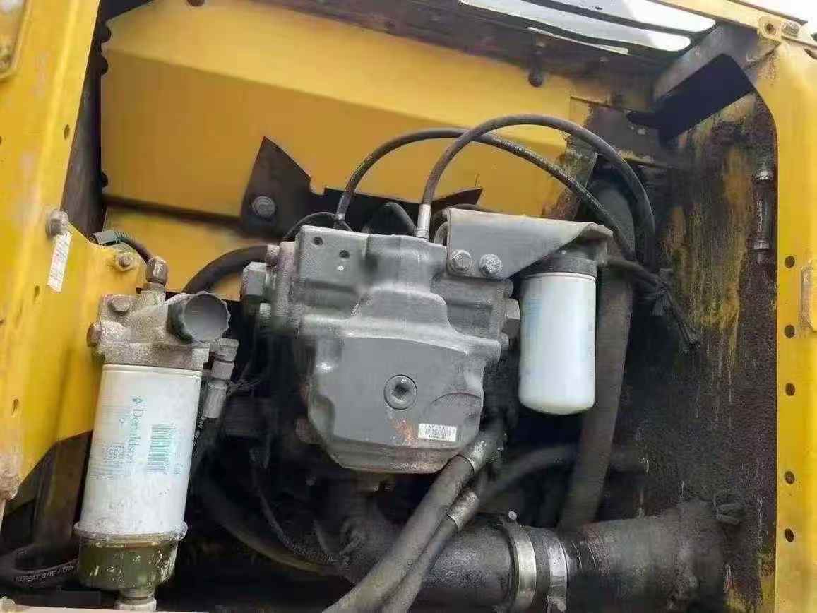 Buy Komatsu PC200-8N1 Used Excavator / 7 Used Komatsu PC200-8N1 Excavator 2016 Model / 7