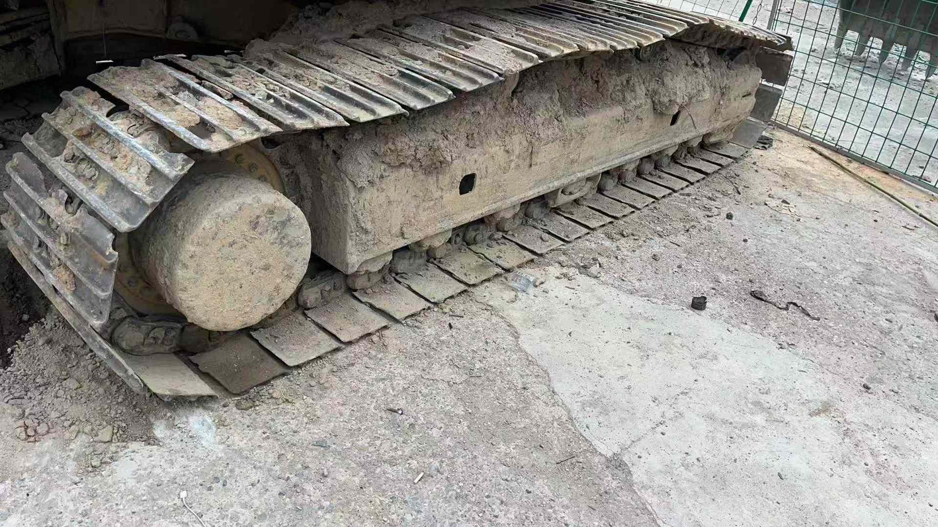 Used Kobelco SK200 Excavator 2016 Model / 8