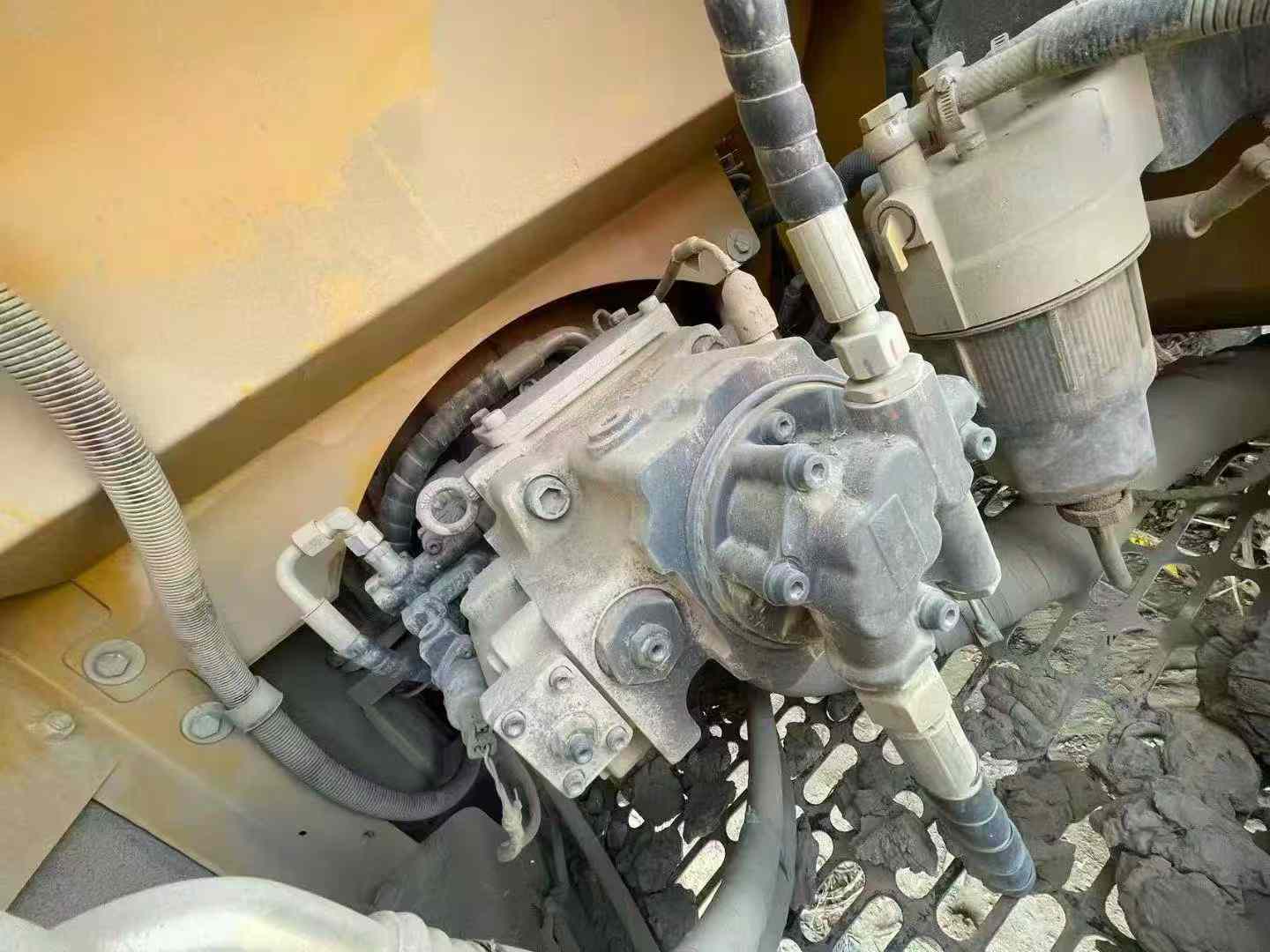 Used Sany SY135 Excavator 2021 Model / 8