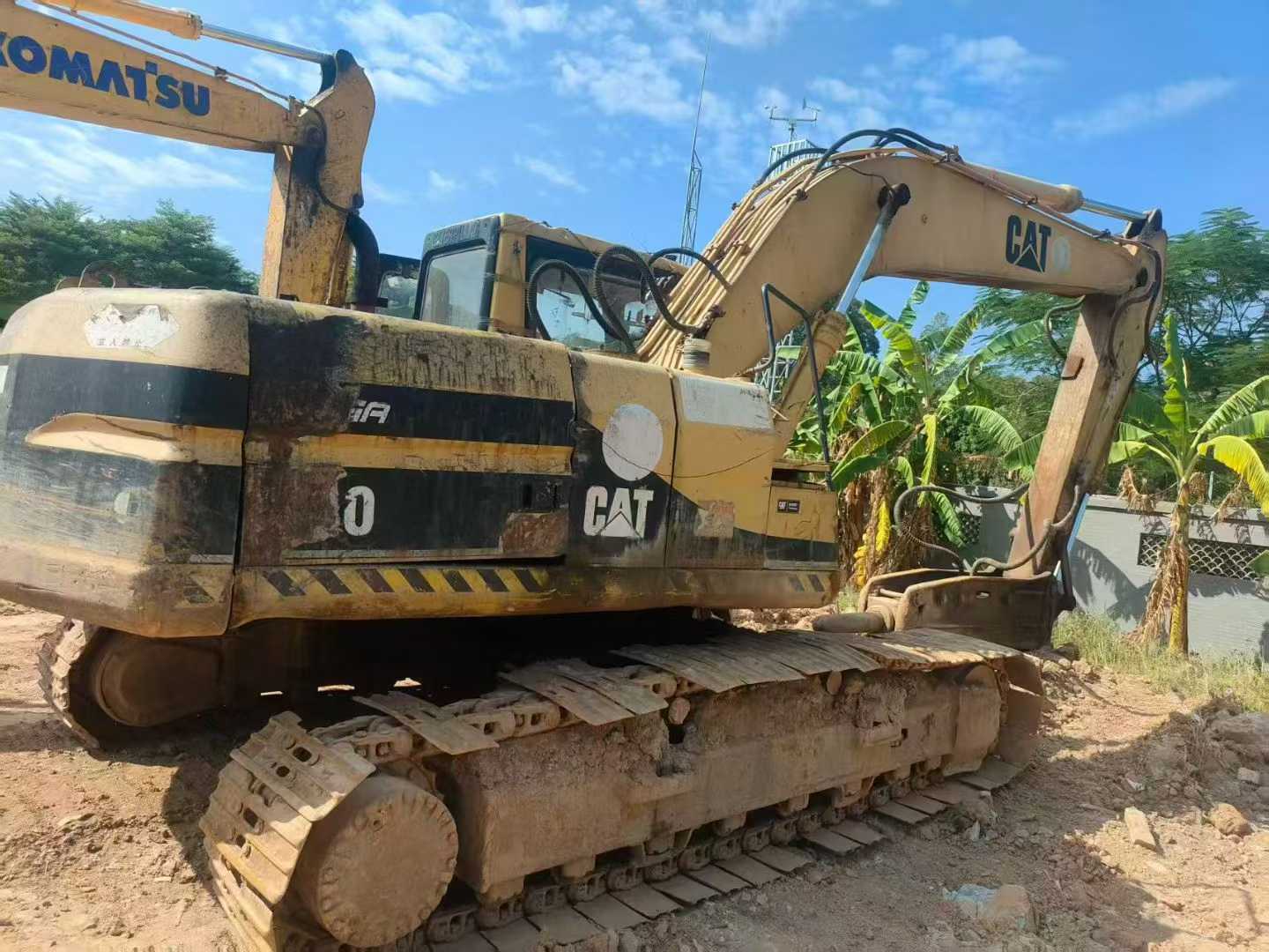 Buy Caterpillar 320V2 Used Excavator / 2 Used Caterpillar 320V2 Excavator 2016 Model / 2