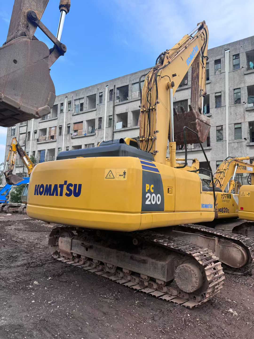 Buy Komatsu PC200-8 Used Excavator / 2 Used Komatsu PC200-8 Excavator 2016 Model / 2