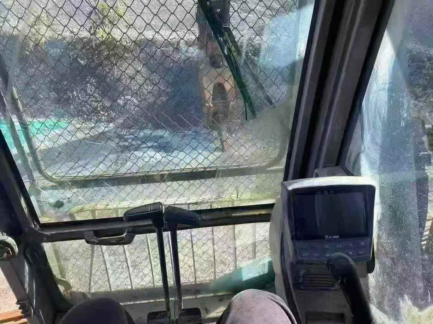 Used XCMG XE470 Excavator 2014 Model / 7