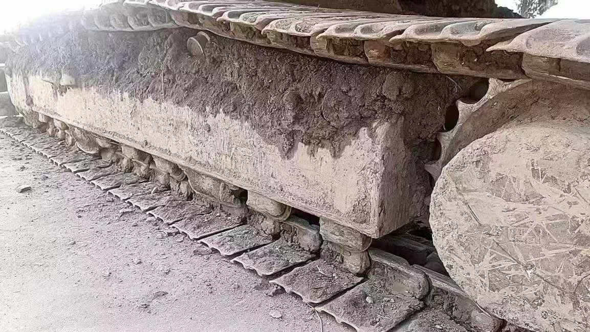 Buy Komatsu HB215LC-1 Used Excavator / 7 Used Komatsu HB215LC-1 Excavator 2013 Model / 7