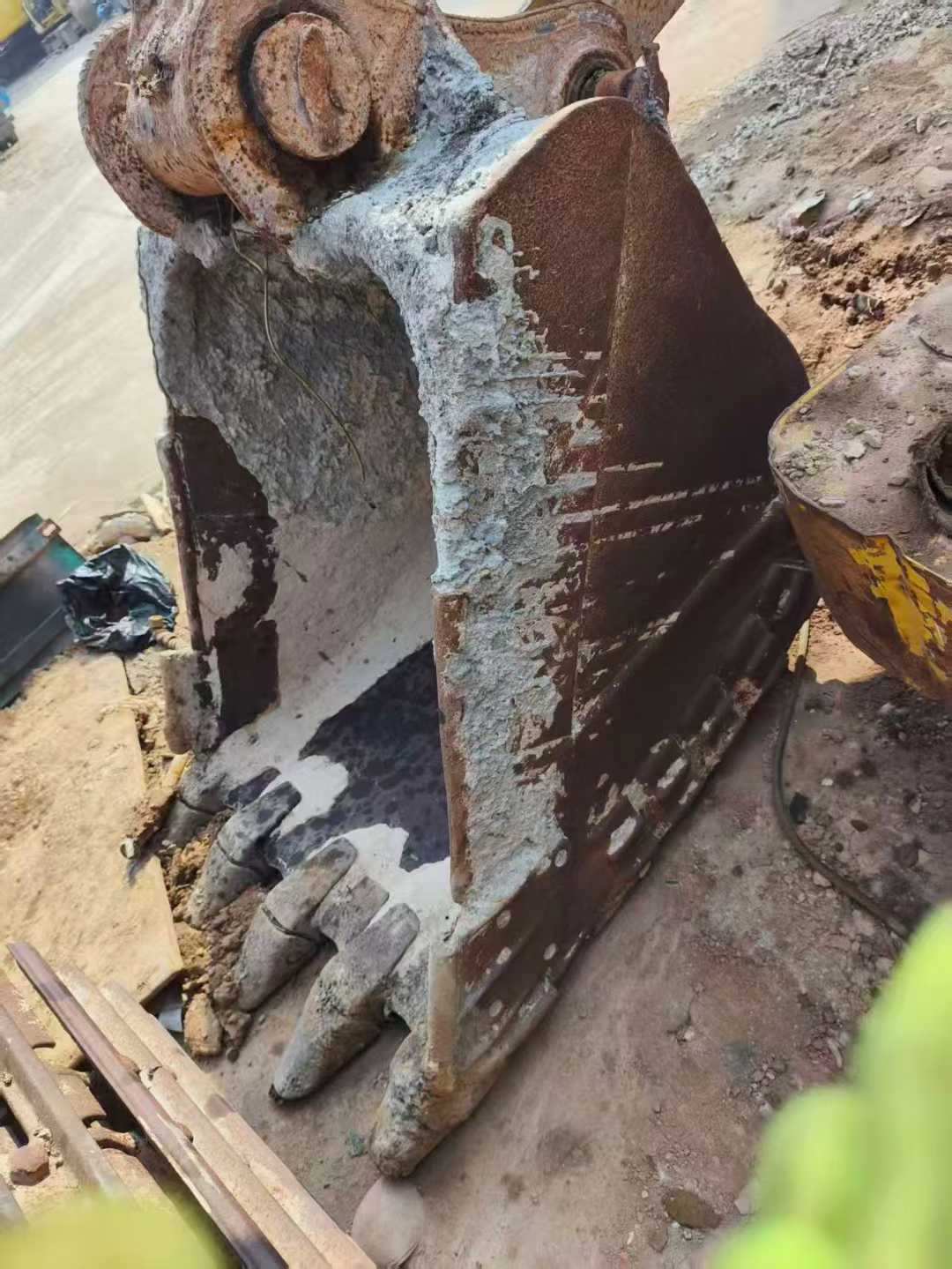 Used Kobelco SK200-6E Excavator 2016 Model / 9