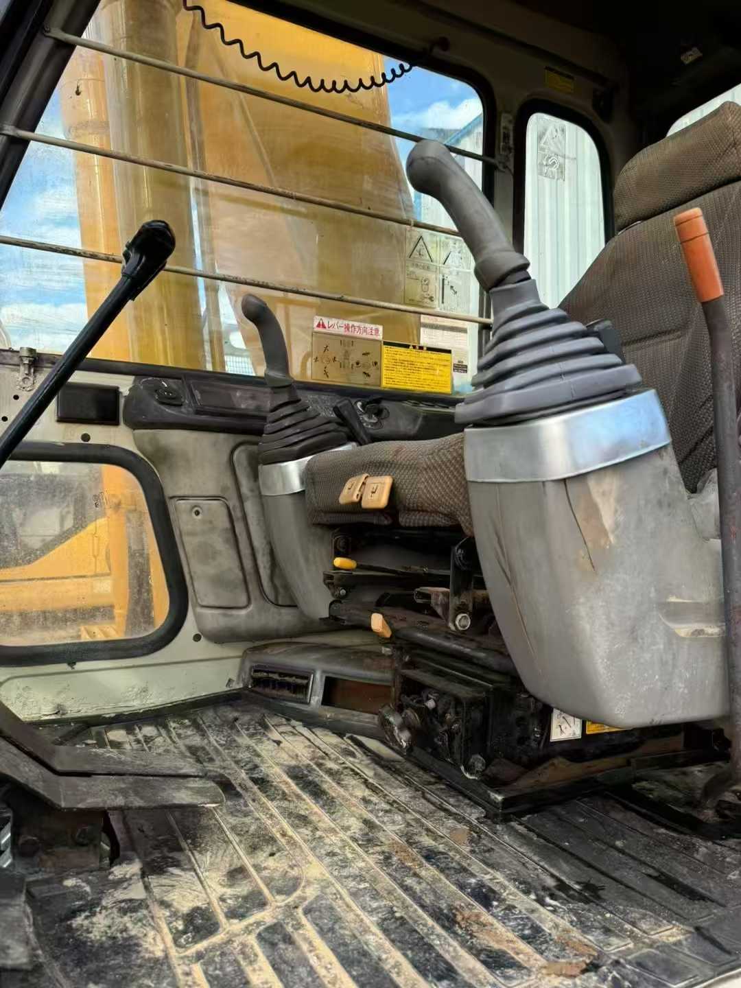 Buy Kato HD820 Used Excavator / 5 Used Kato HD820 Excavator 2016 Model / 5