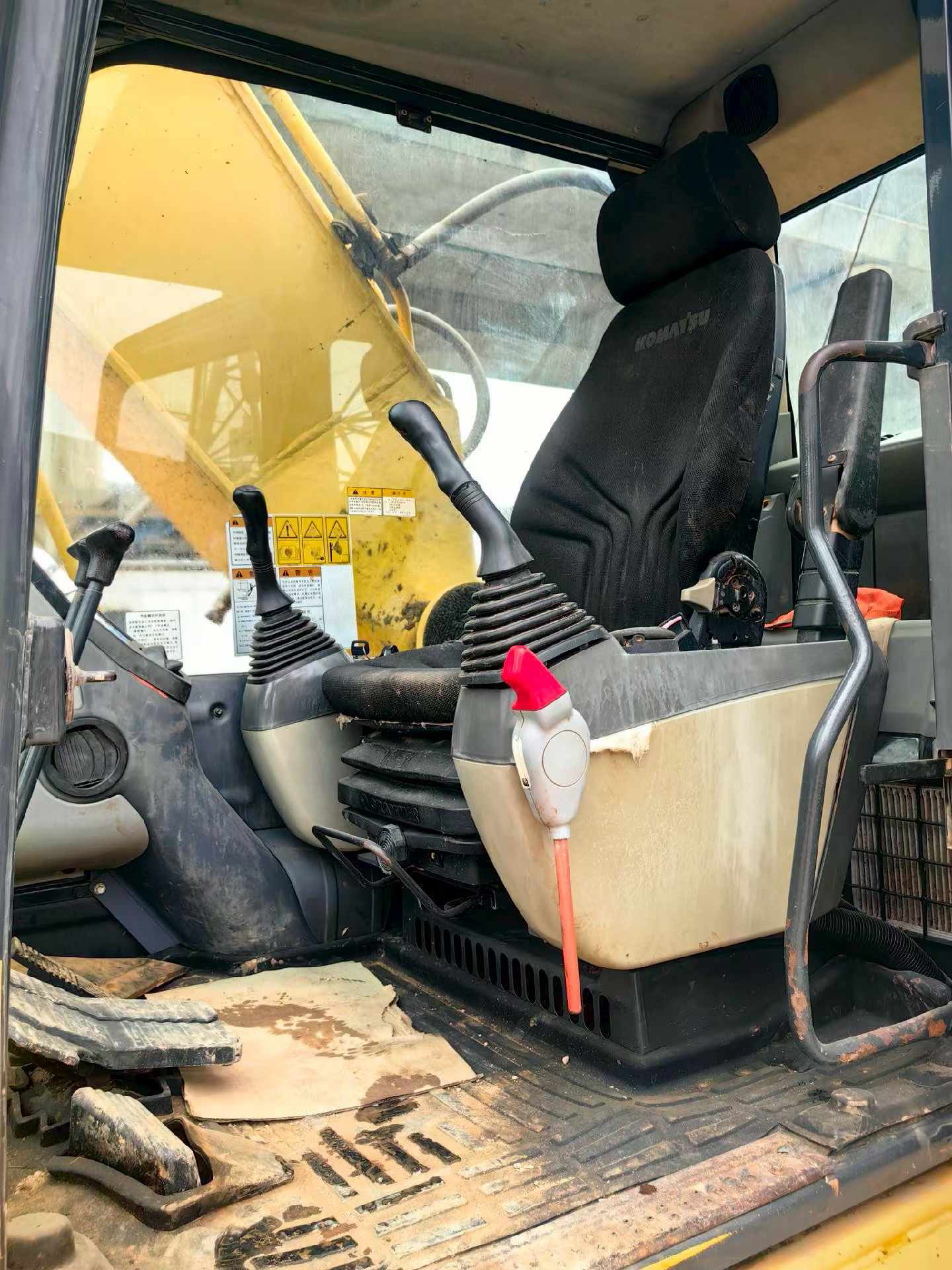 Buy Komatsu PC240LC-8 Used Excavator / 9 Used Komatsu PC240LC-8 Excavator 2016 Model / 9