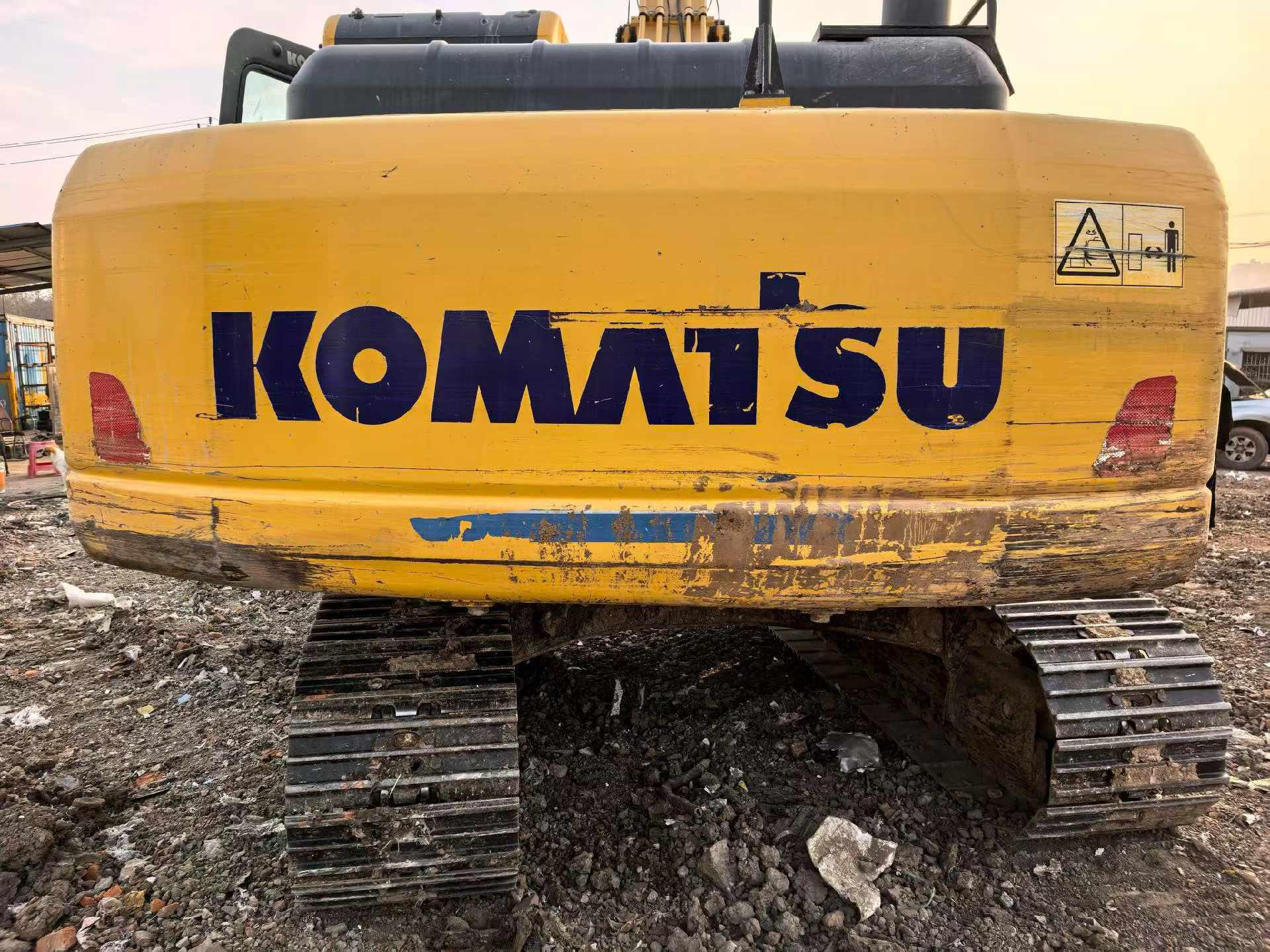 Buy Komatsu PC200-8M0 Used Excavator / 1