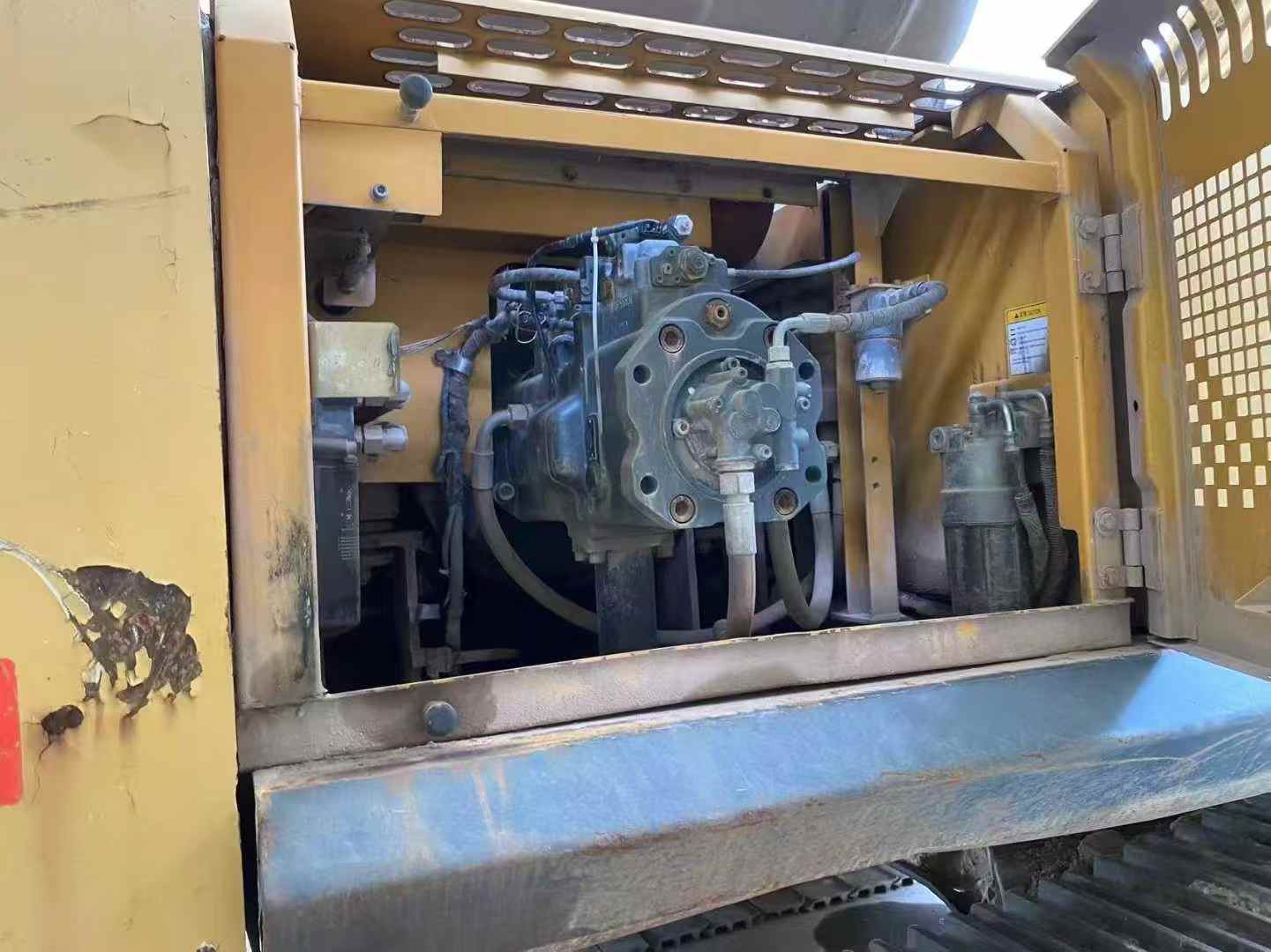 Buy Sany SW305K Used Excavator / 1