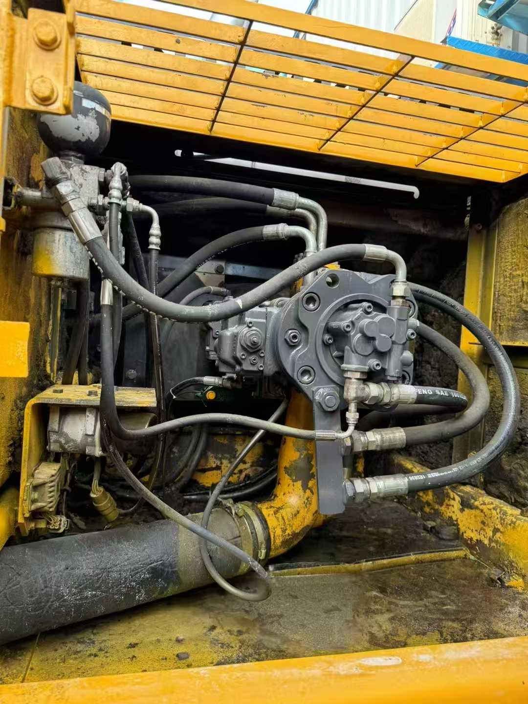 Buy Kato HD820 Used Excavator / 8 Used Kato HD820 Excavator 2016 Model / 8