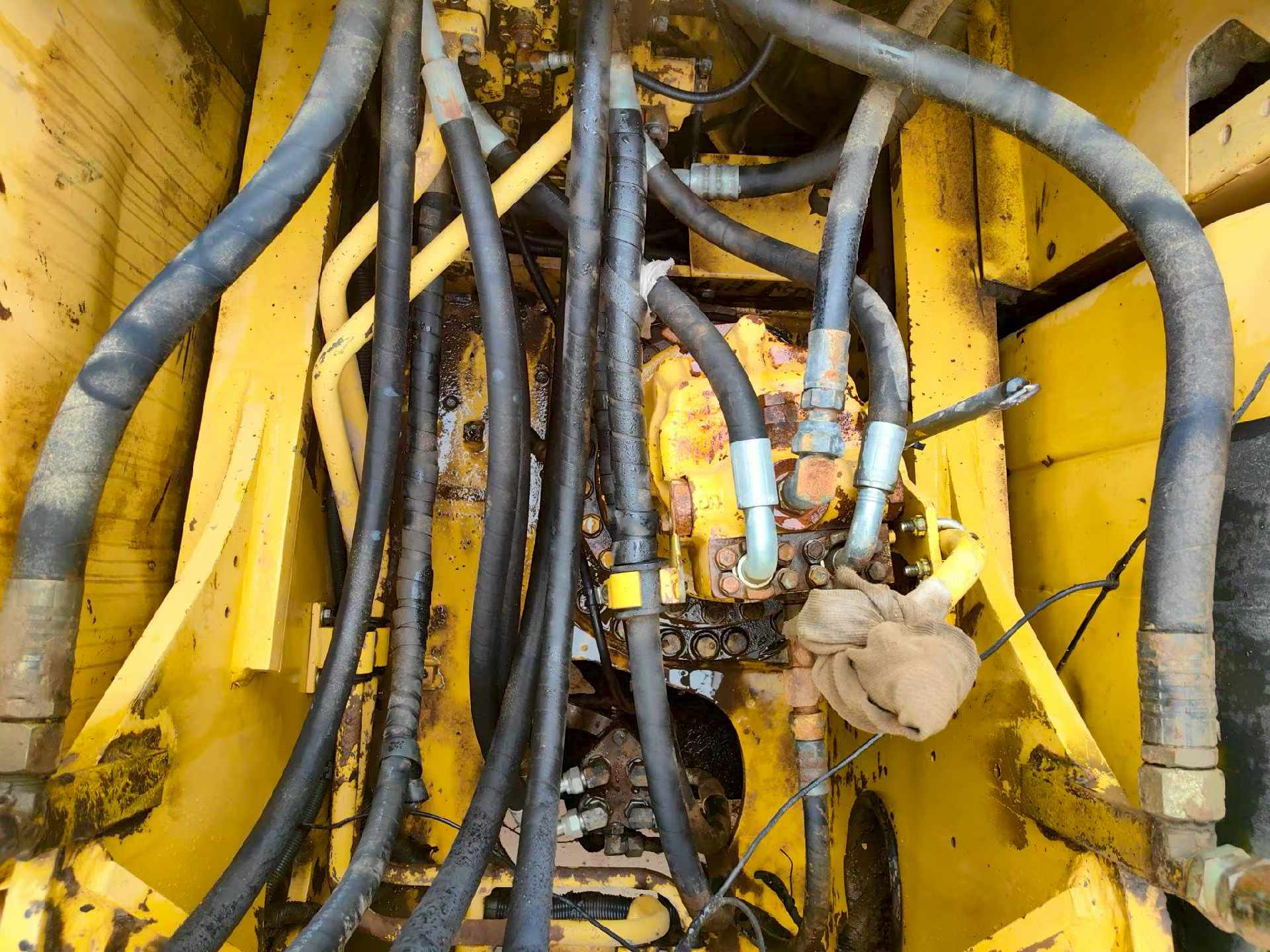 Buy Komatsu PC240LC-8 Used Excavator / 7 Used Komatsu PC240LC-8 Excavator 2016 Model / 7